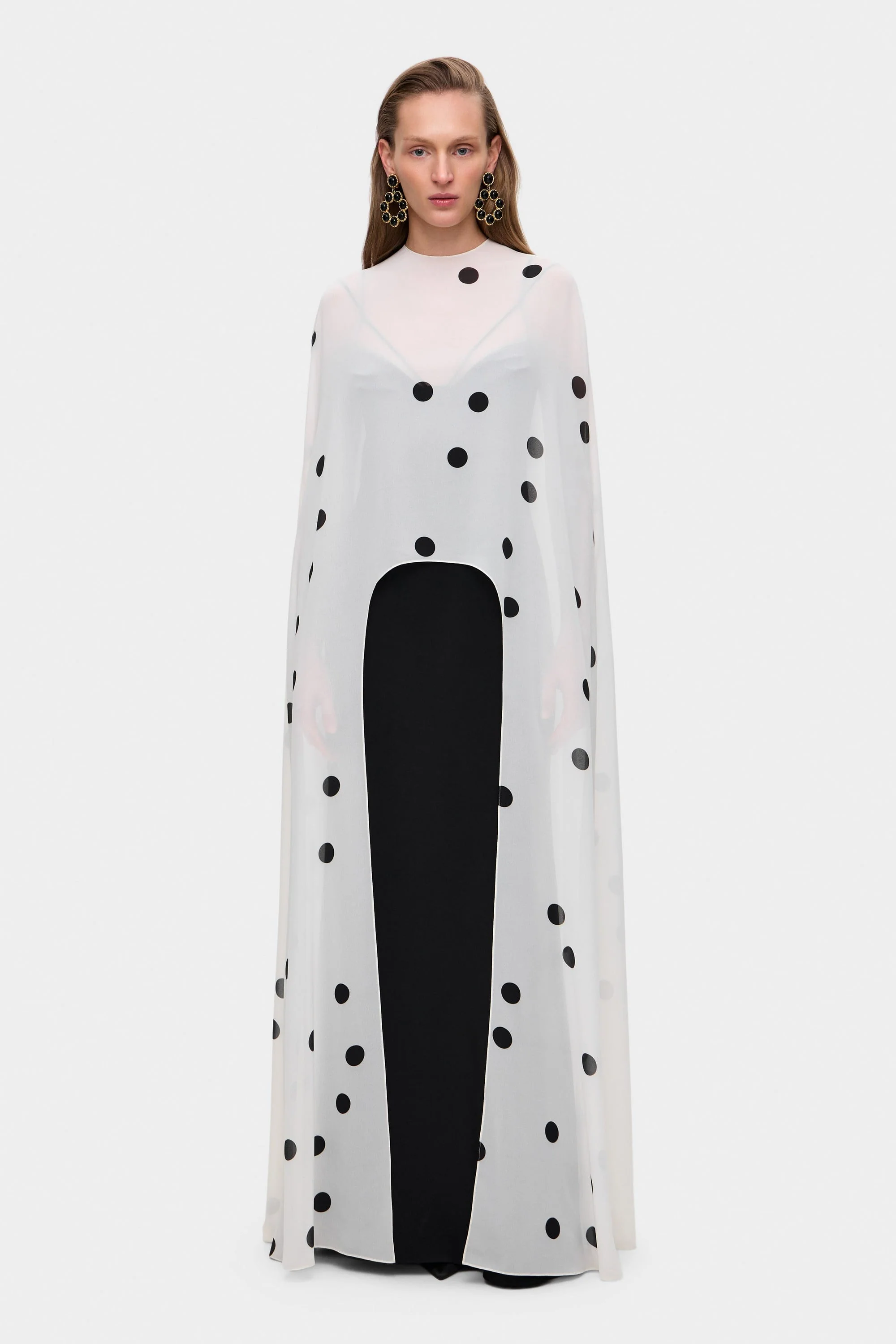 Antonia cape - Image 3